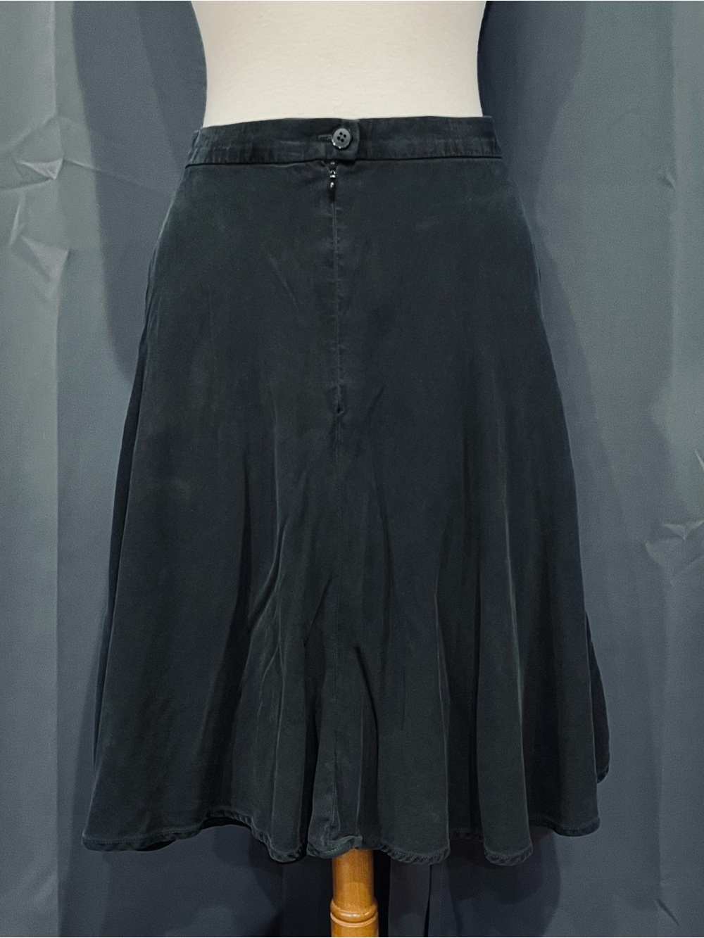 Carlisle Sz 8 Lined Black Suede Pleated‎ A Line Mini Skirt.
